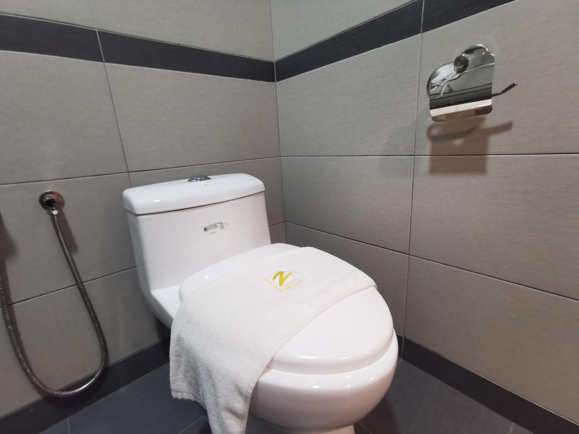 Oyo89423泽兹酒店 古来 外观 照片