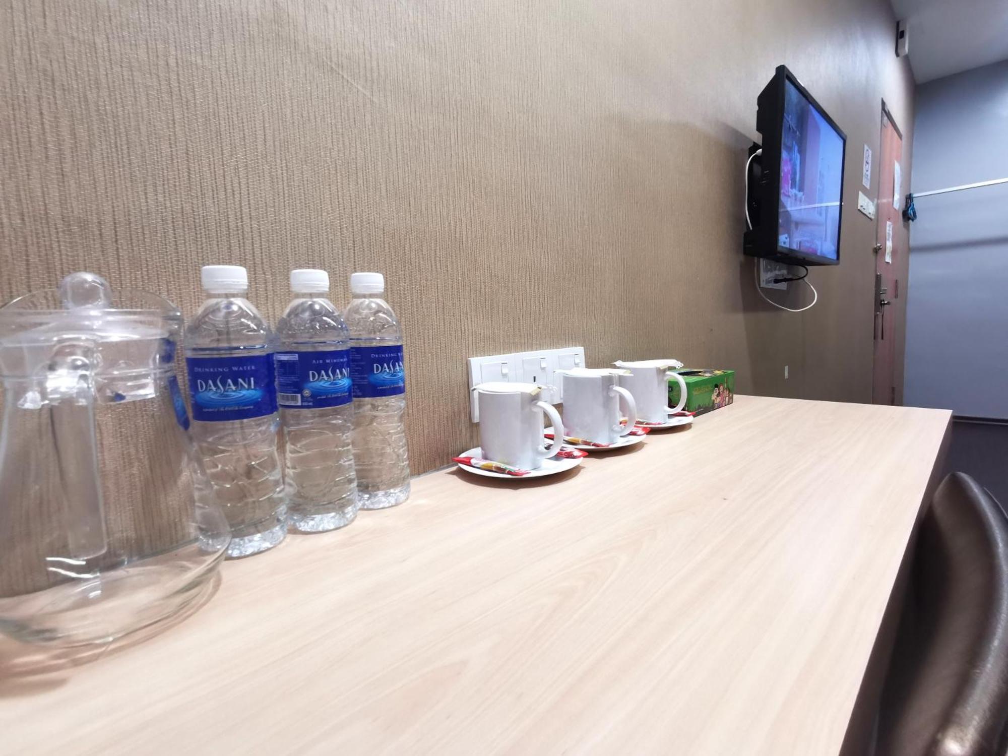 Oyo89423泽兹酒店 古来 外观 照片