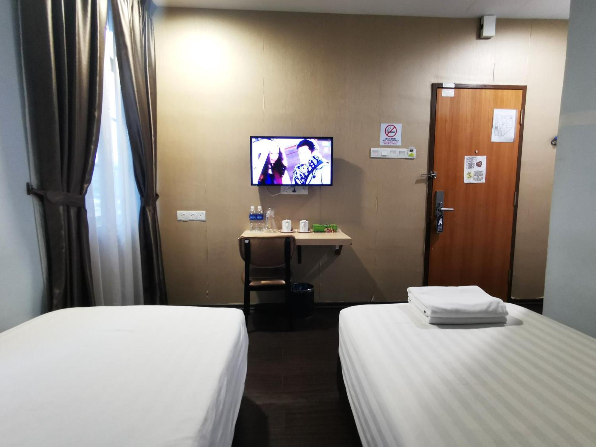 Oyo89423泽兹酒店 古来 外观 照片